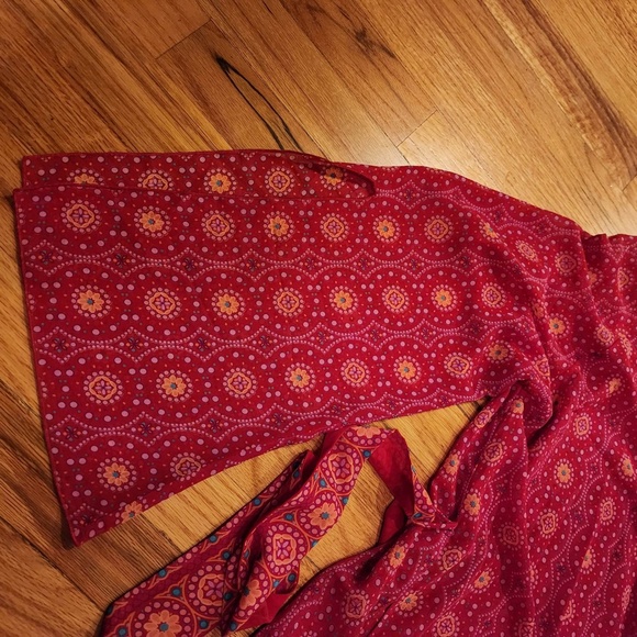 Josie Sheer Robe / Coverup with Tie and Pockets L - Picture 4 of 8